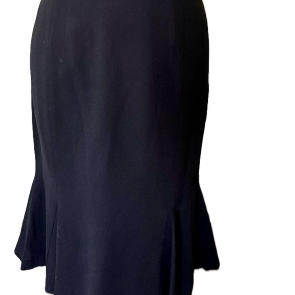 Doncaster Elegant Black Midi Skirt